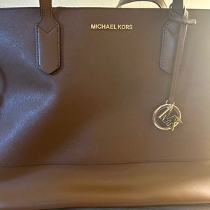Michael Kors Tote